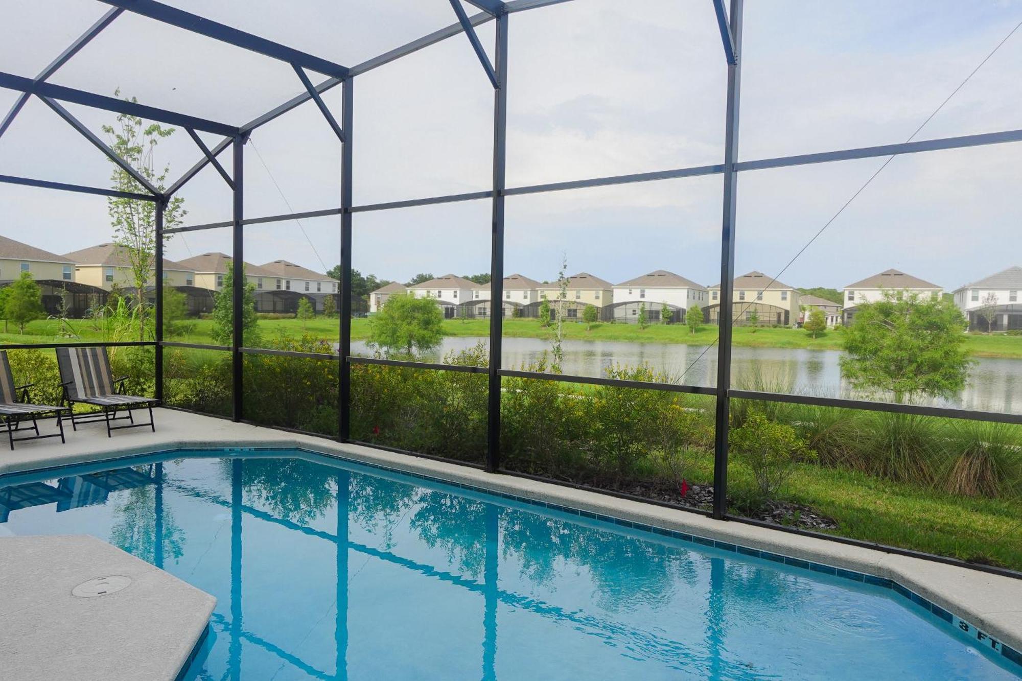 Waterfront Brand New Modern Luxury 8 Bedroom Pool House! Sleeps 16 คิสซิมมี ภายนอก รูปภาพ
